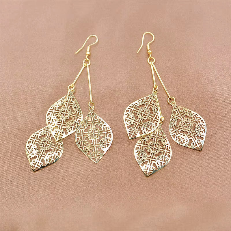 2022 Fashionable Bohemian Metal Tassel Earrings for Women - Elegant Long Irregular Design Jewelry