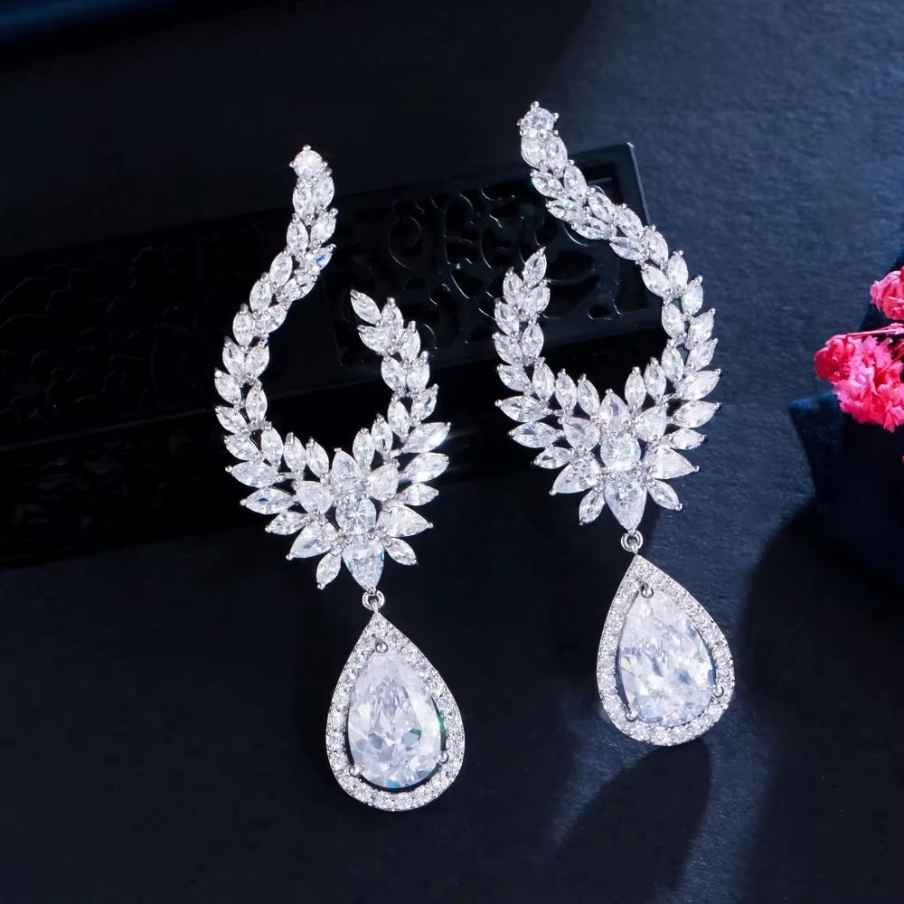 Premium Water Drop Dangle Earrings with Cubic Zirconia for Women - Elegant Fashion Jewelry for Parties and Weddings CZ964