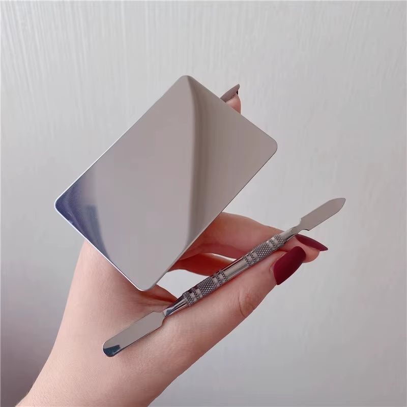 Ring Cosmetics Stainless Steel Makeup Mixing Palette with Spatula for Toning, Concealer, Lipstick, and Liquid Foundation