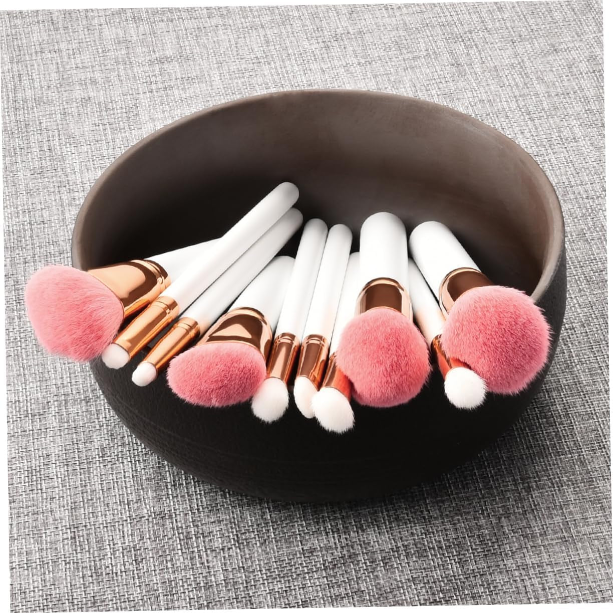 10-Piece Goat Hair Makeup Brush Set with Wooden Handles for Blending Face Powder, Blush, Eye Shadows, and Concealers - Luxurious and Travel-Friendly Makeup Tools