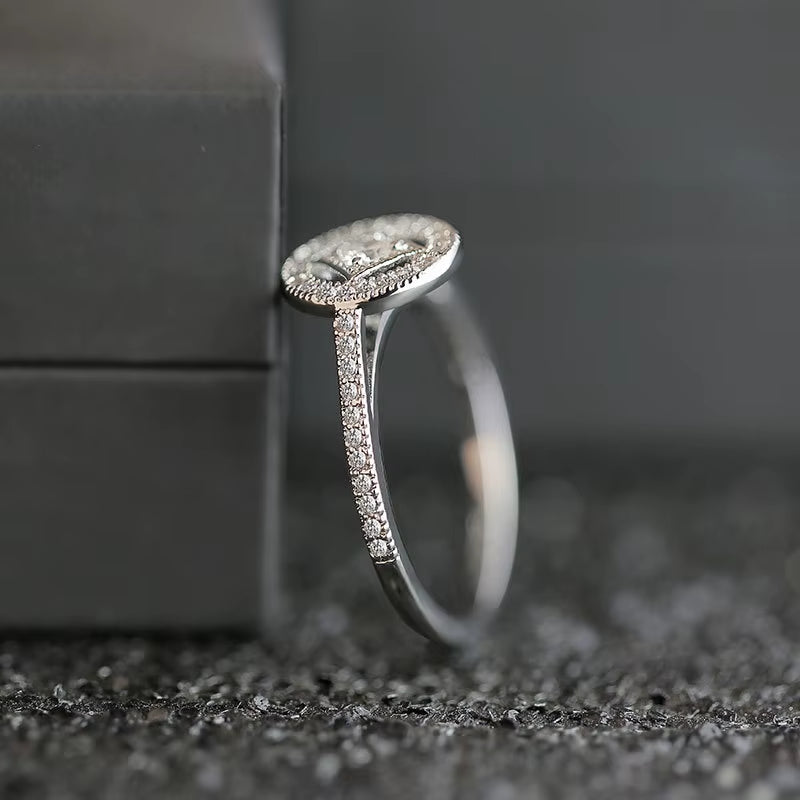 Classic S Stamp Vintage Allure Clear Square CZ Silver-tone Ring for Women - Elegant Luxury Fashion Jewelry