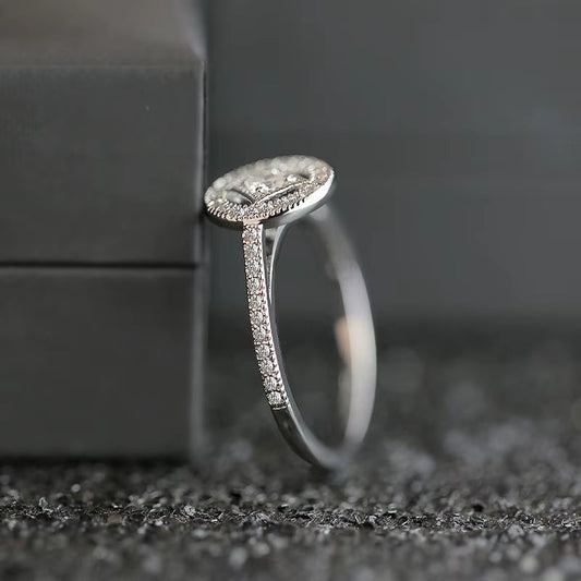 Classic S Stamp Vintage Allure Clear Square CZ Silver-tone Ring for Women - Elegant Luxury Fashion Jewelry