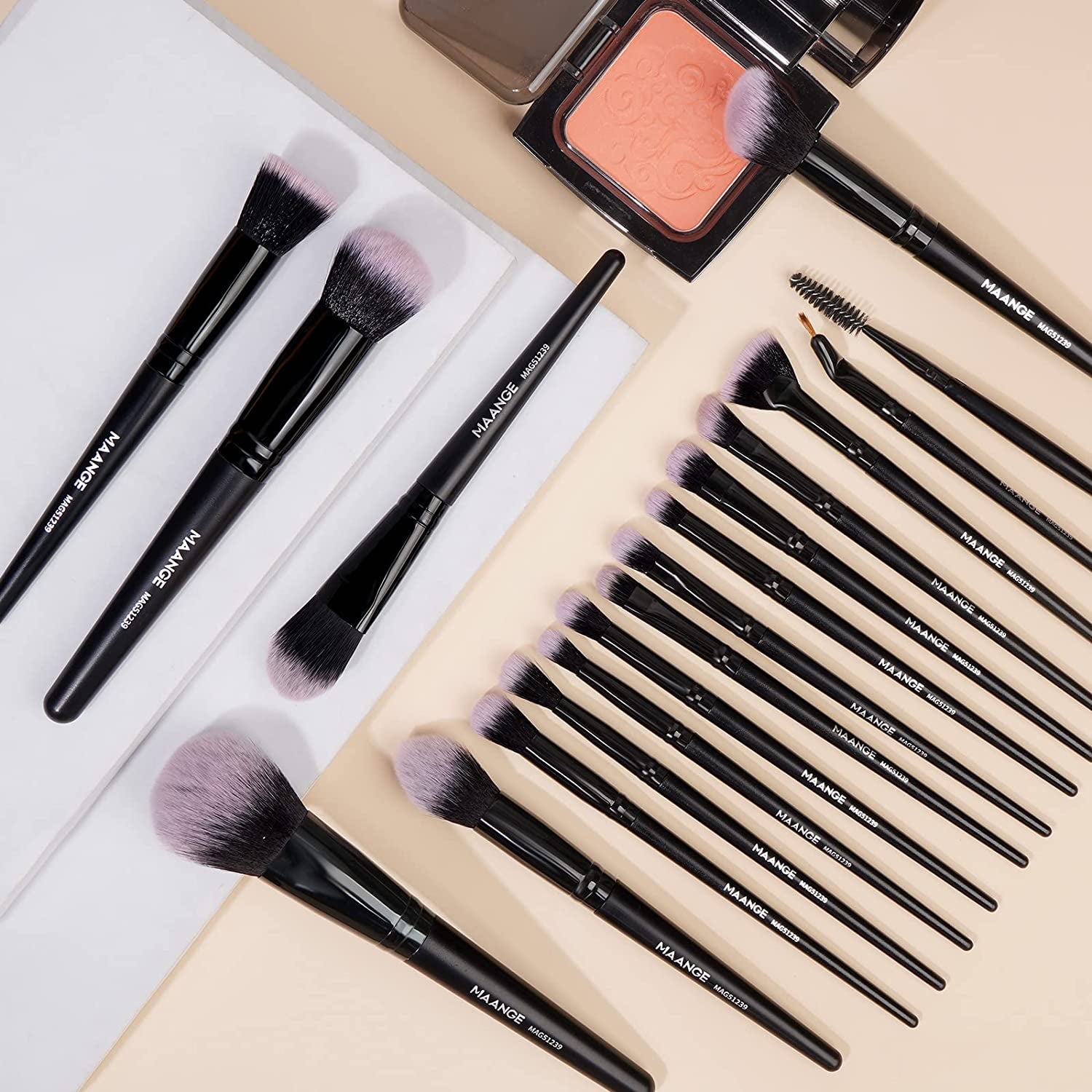 18-Piece Professional Makeup Brush Set - Premium Synthetic Brushes for Eyeshadow, Blush, and Foundation, Includes Travel Kabuki Brushes
