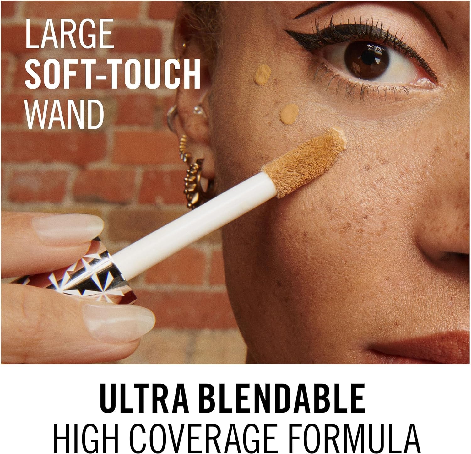 London Multi-Tasker Concealer in Classic Beige #055