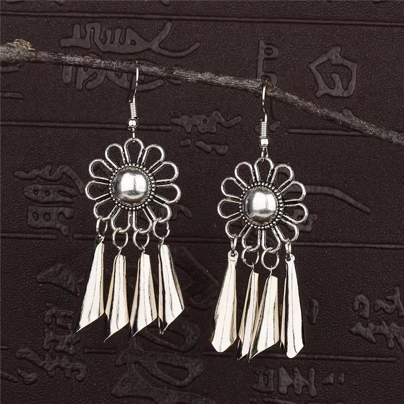 2019 Vintage Ethnic Round Alloy Tassel Hollow Drop Earrings for Women