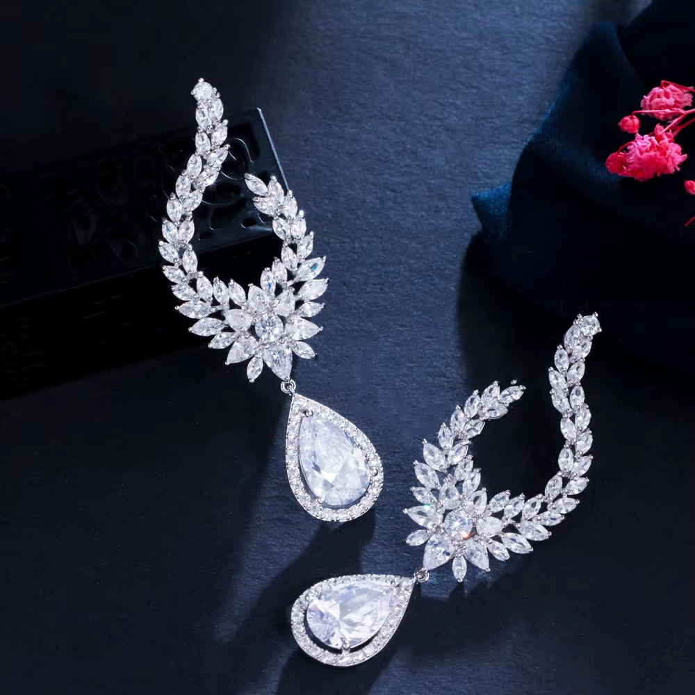 Premium Water Drop Dangle Earrings with Cubic Zirconia for Women - Elegant Fashion Jewelry for Parties and Weddings CZ964