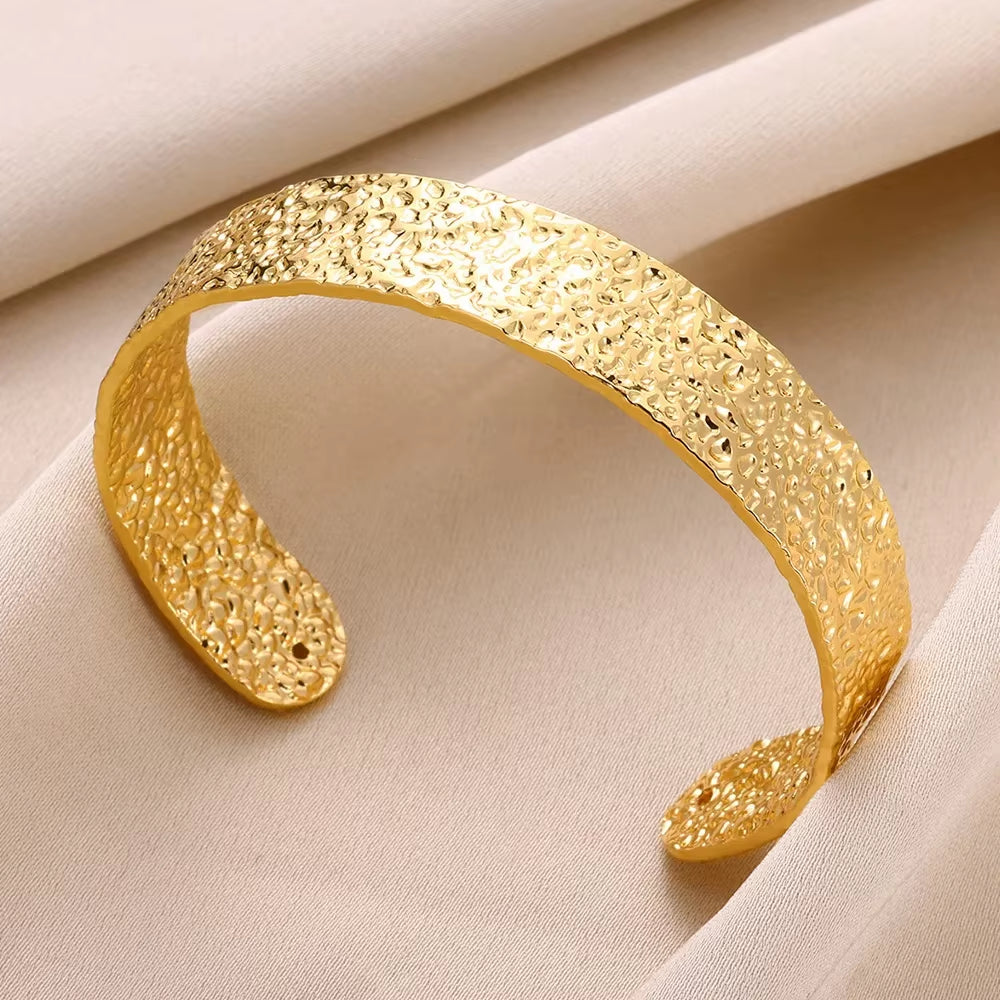 Elegant Classic Bump Pattern Open Cuff Bracelet for Women in Gold Stainless Steel - Perfect Gift Accessory