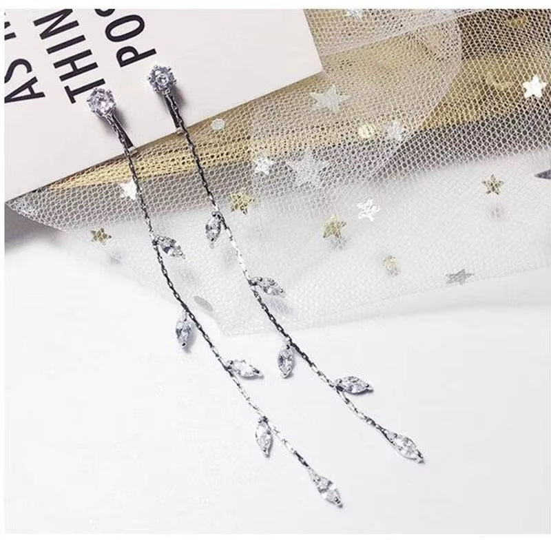 Luxury Clip-On Long Tassel Rhinestone Crystal Earrings for Women