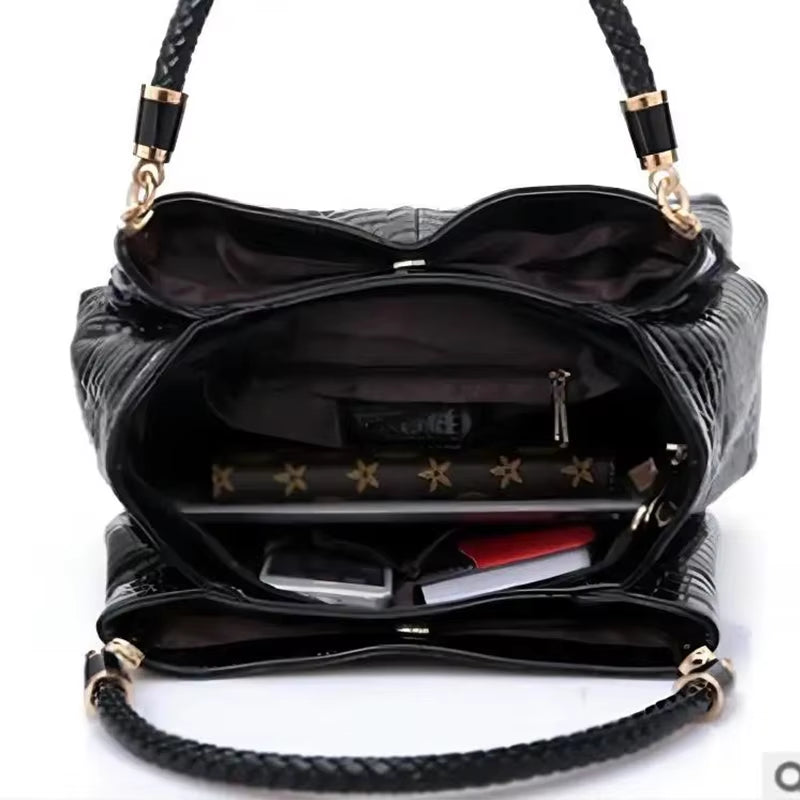 Large Capacity Women's Tote Bag - Crocodile Print Shoulder Handbag for Daily Commute and Shopping