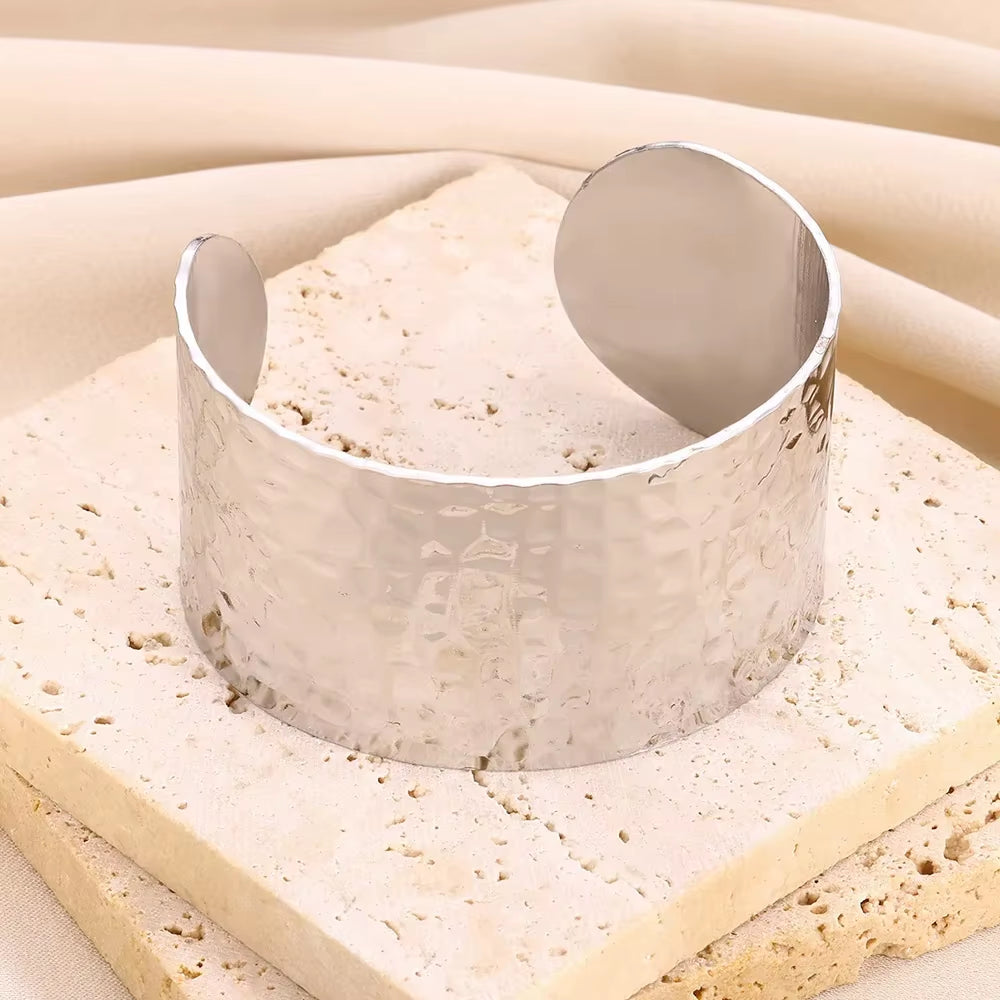 Elegant Classic Bump Pattern Open Cuff Bracelet for Women in Gold Stainless Steel - Perfect Gift Accessory